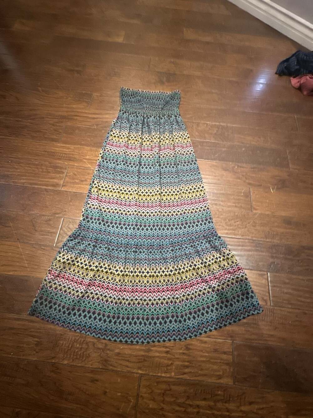 Element Women's Size M Strapless Smocked Maxi Dress Multi-Color Pattern